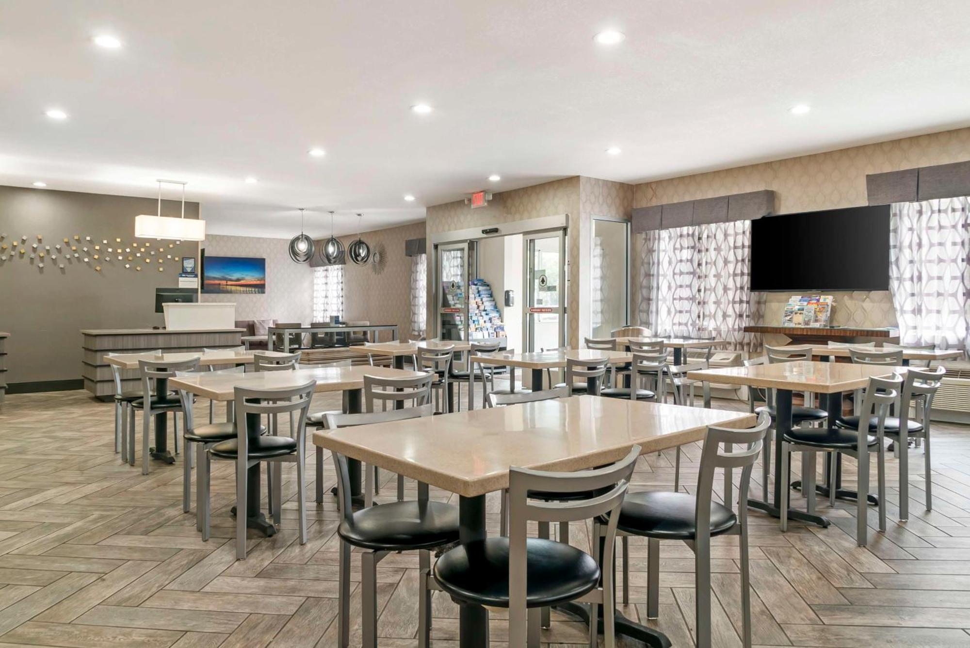 Best Western Beacon Inn Grand Haven Buitenkant foto